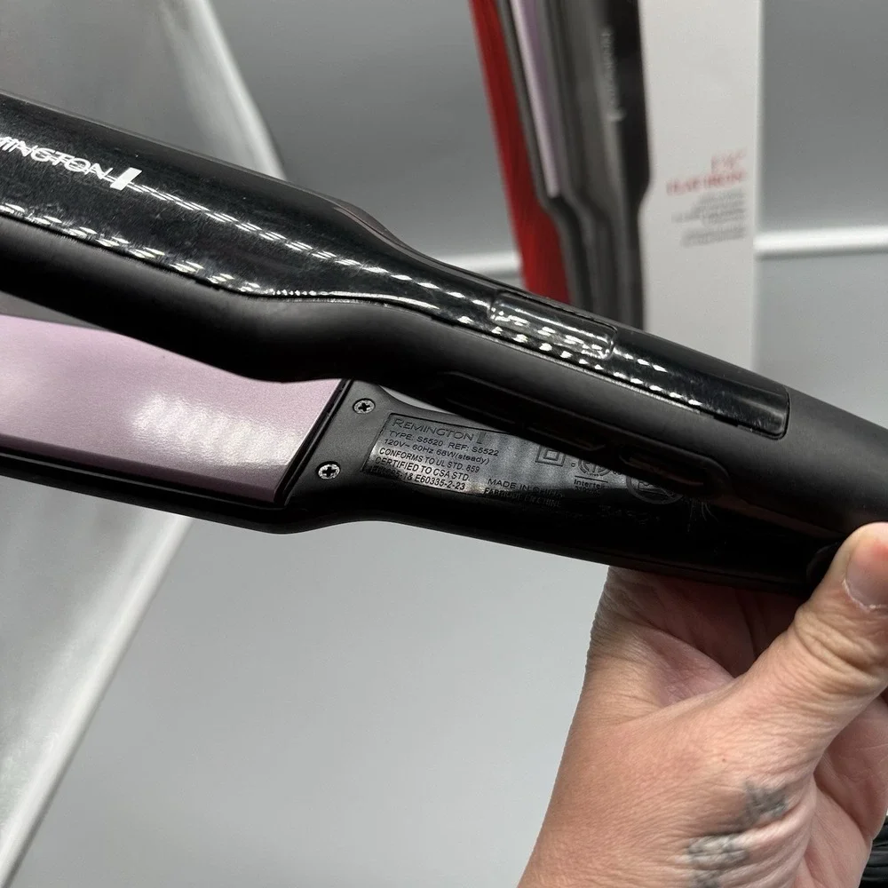 Remington S5520 1 3/4 Inch Wide Digital‎ Anti Static Ceramic Hair Straightener